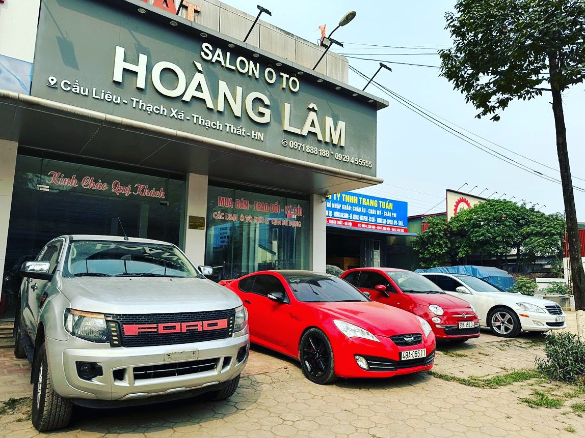 Salon ô tô Hoàng Lâm