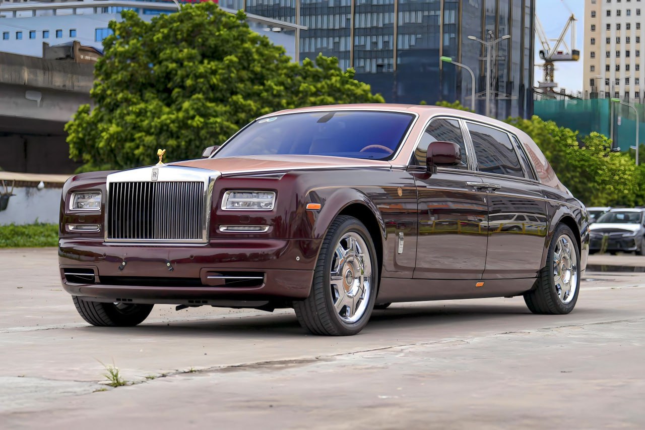 Rolls-Royce Phantom Lửa thiêng 1