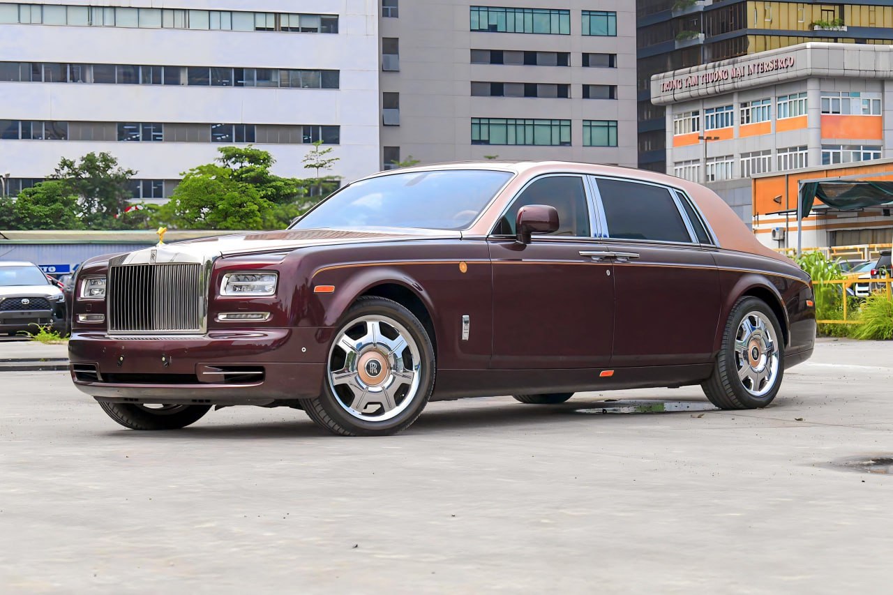 Cận cảnh RollsRoyce từng của ông Trịnh Văn Quyết được rao giá 25 tỷ đồng   Báo Dân trí