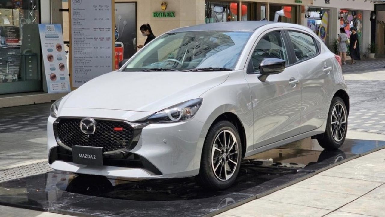 Bản nâng cấp Mazda2 2023 đang bán tại thị trường Thái Lan 1