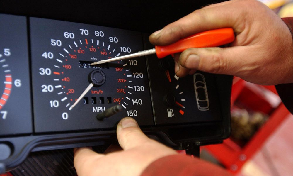 tua ngược odo tua ngược odo.