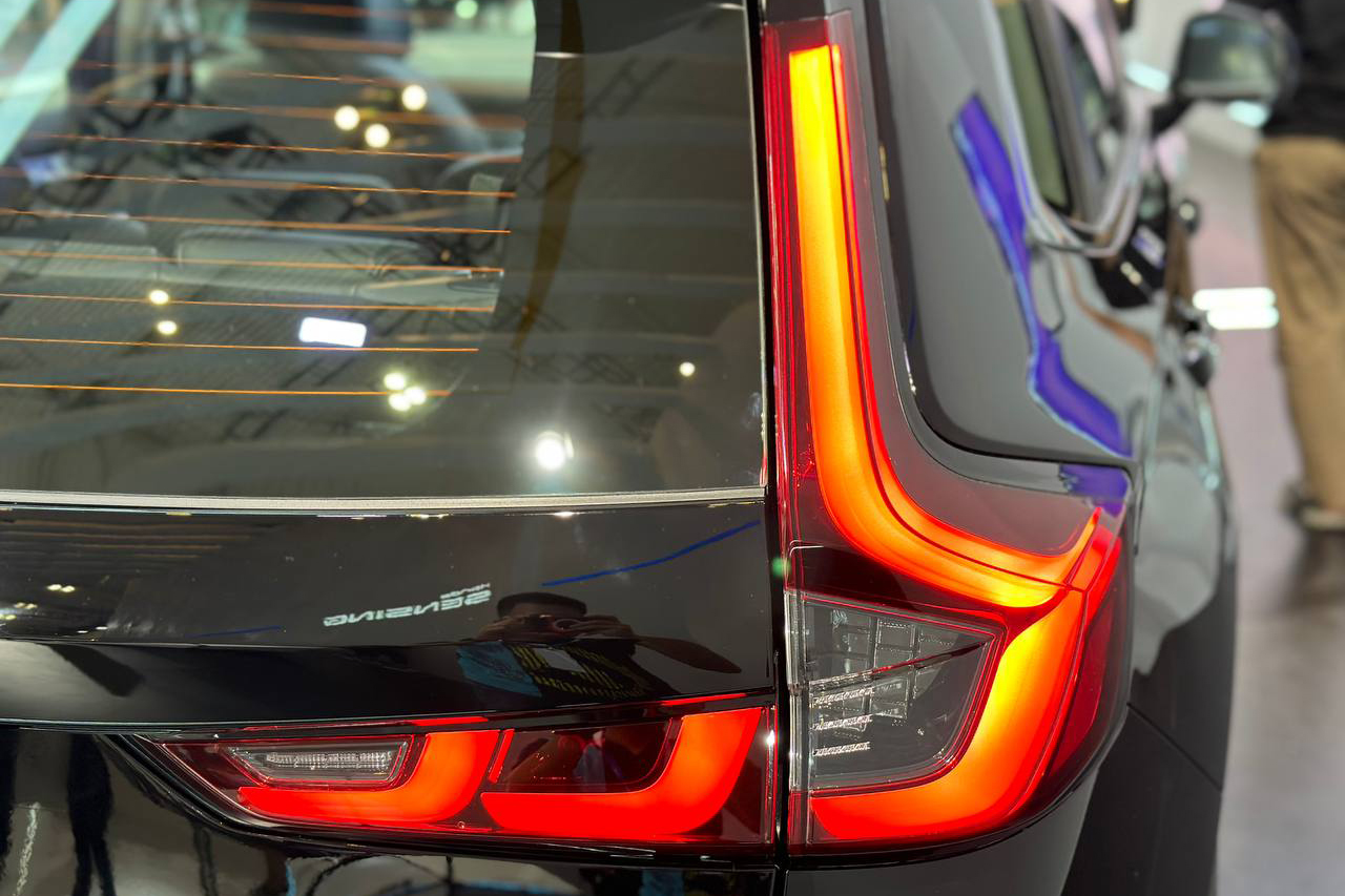 Đèn hậu Honda CR-V 2023 Đèn hậu Honda CR-V 2023 3