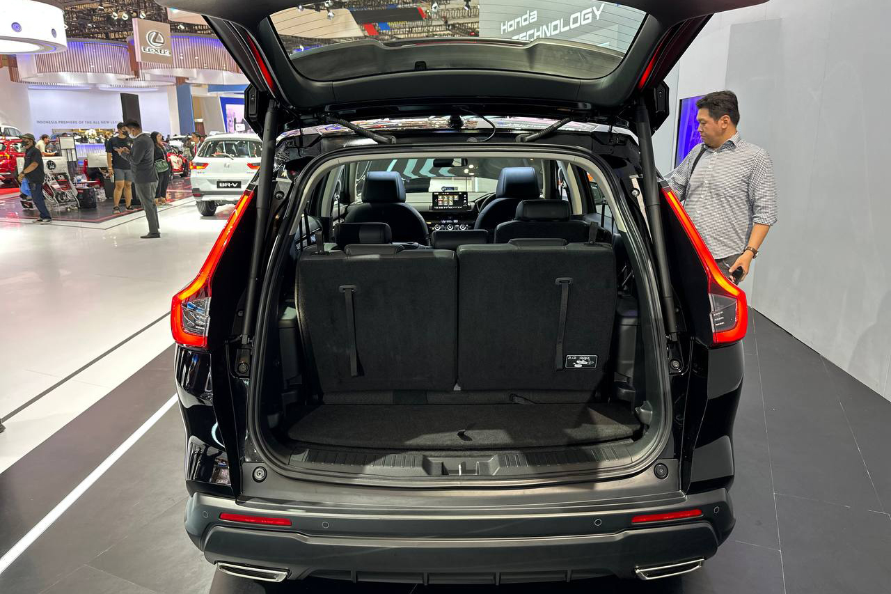 Khoang hành lý trên xe Honda CR-V 2023 Khoang hành lý trên xe Honda CR-V 2023 1