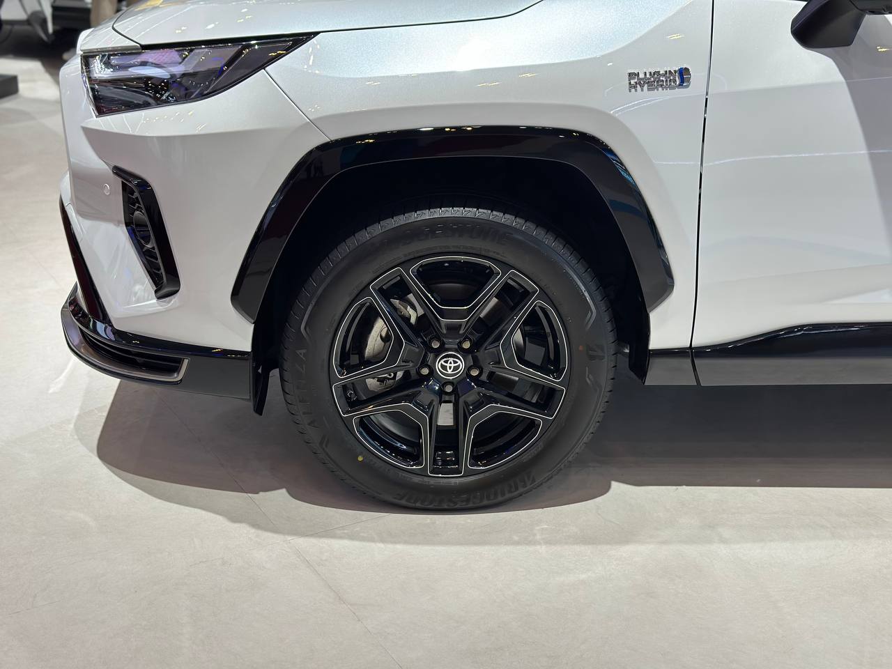 La-zăng xe Toyota RAV4.