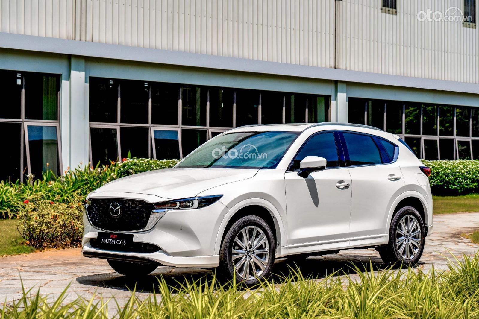 Doanh số xe Mazda CX-5 tiếp đà tăng trưởng, chờ xướng tên vị trí ngai vàng phân khúc CUV cỡ C năm 2023.