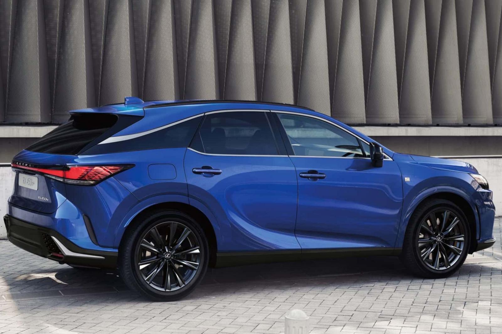 Lexus RX F xuất hiện nổi bật với gói thể thao Sport Design 1