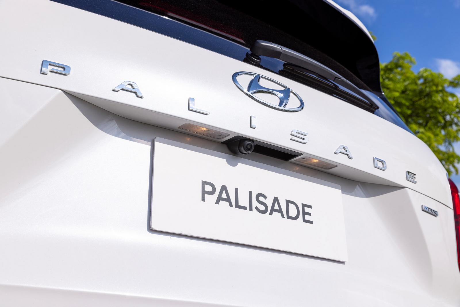 Logo thương hiệu xe Hyundai Palisade.