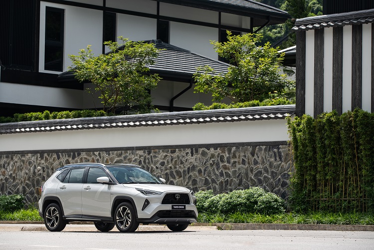 Toyota Yaris Cross mang đậm chất SUV trẻ trung, năng động.