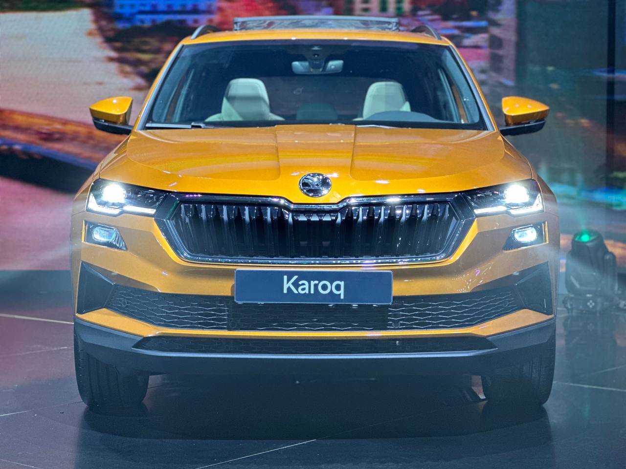 Skoda Karoq là sản phẩm tiên phong trong thế hệ SUV hoàn toàn mới của Skoda
