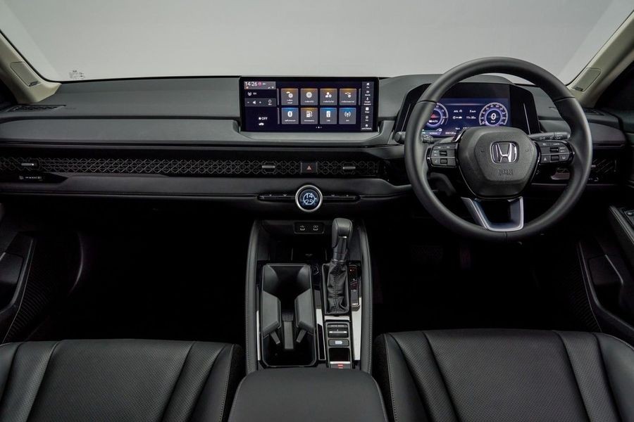 Nội thất của Honda Accord có nhiều điểm tương đồng với Civic và CR-V đời mới. 1