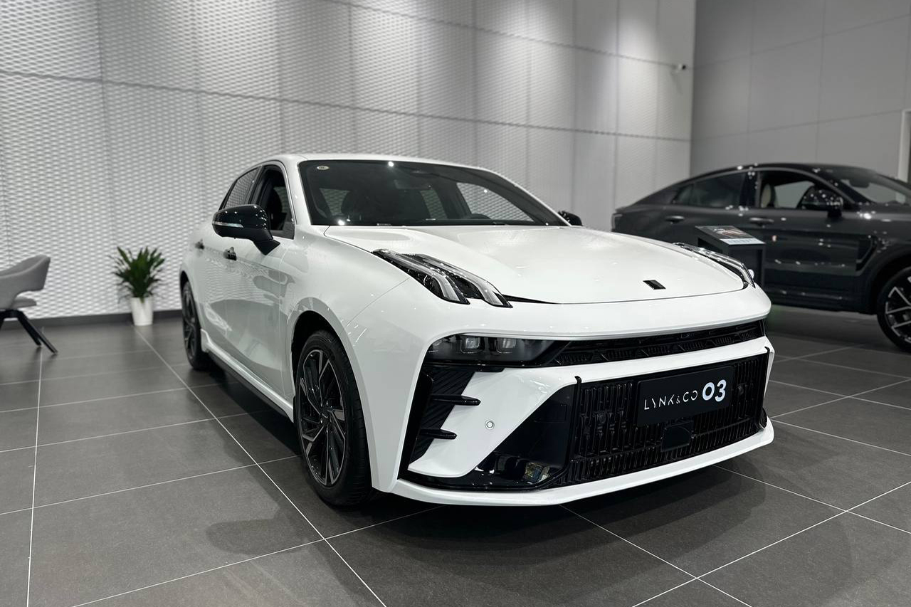Chiếc sedan cỡ C Lynk & Co 03 cũng được phát triển dựa trên nền tảng khung gầm CMA. 1