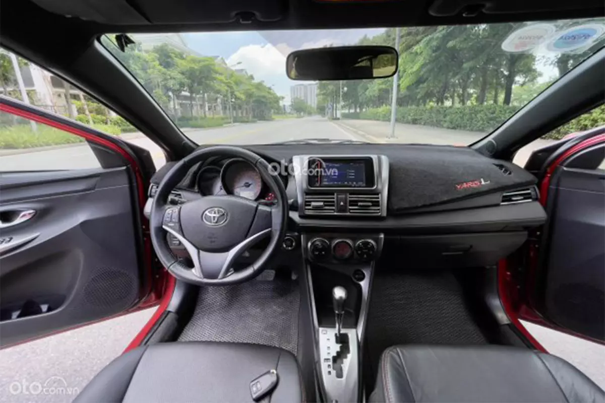 Nội thất Toyota Yaris 1