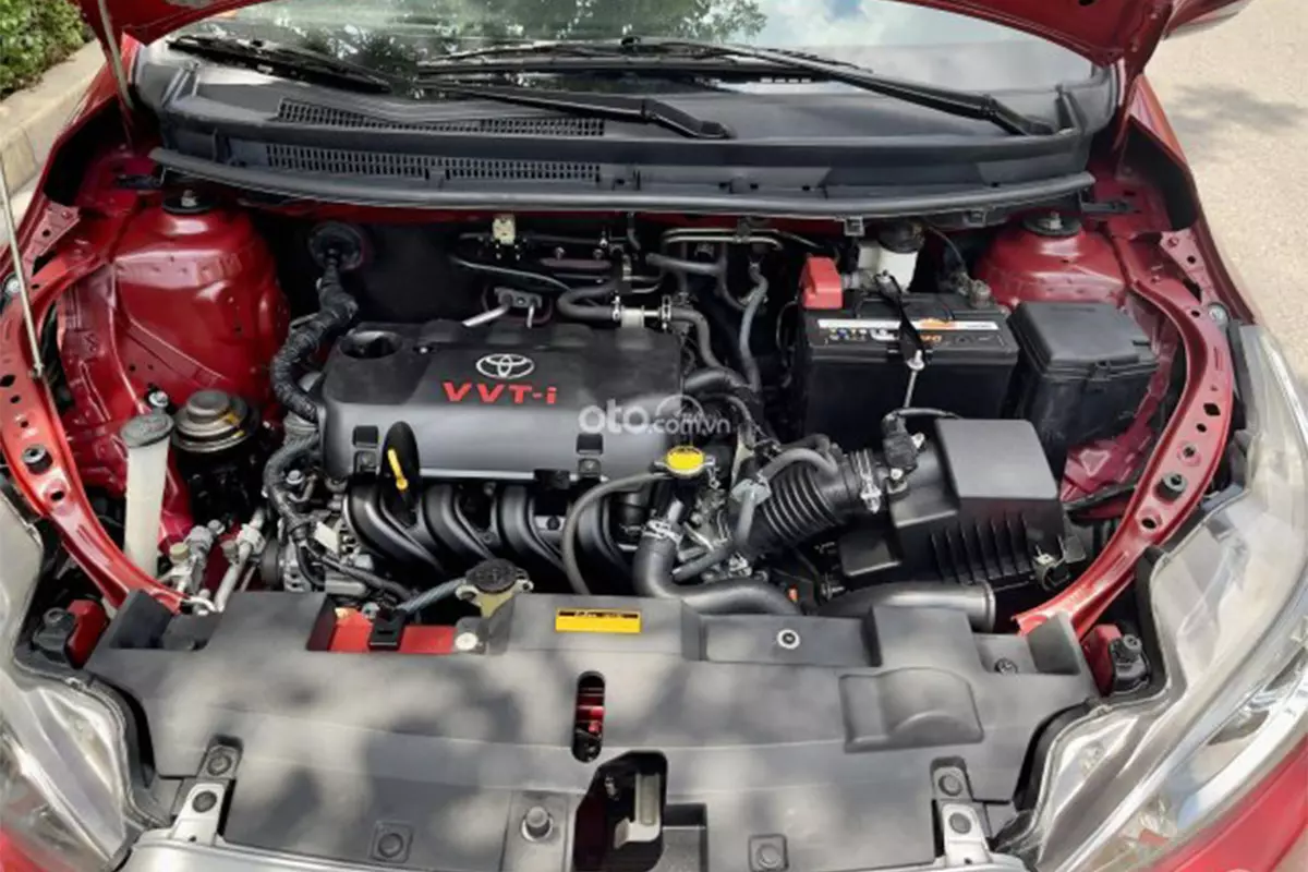 Động cơ Toyota Yaris vận hành bền bỉ nhưng ngốn nhiều nhiên liệu.1