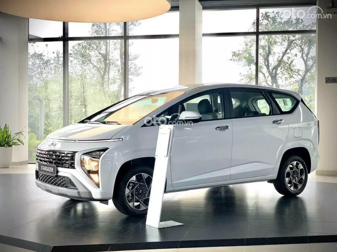 xe Hyundai Stargazer 2022.