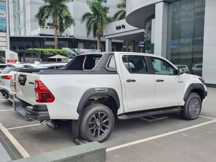 Đại lý nhận cọc Toyota Hilux 2024 tại Việt Nam, giá dự kiến chỉ từ 700 triệu 2