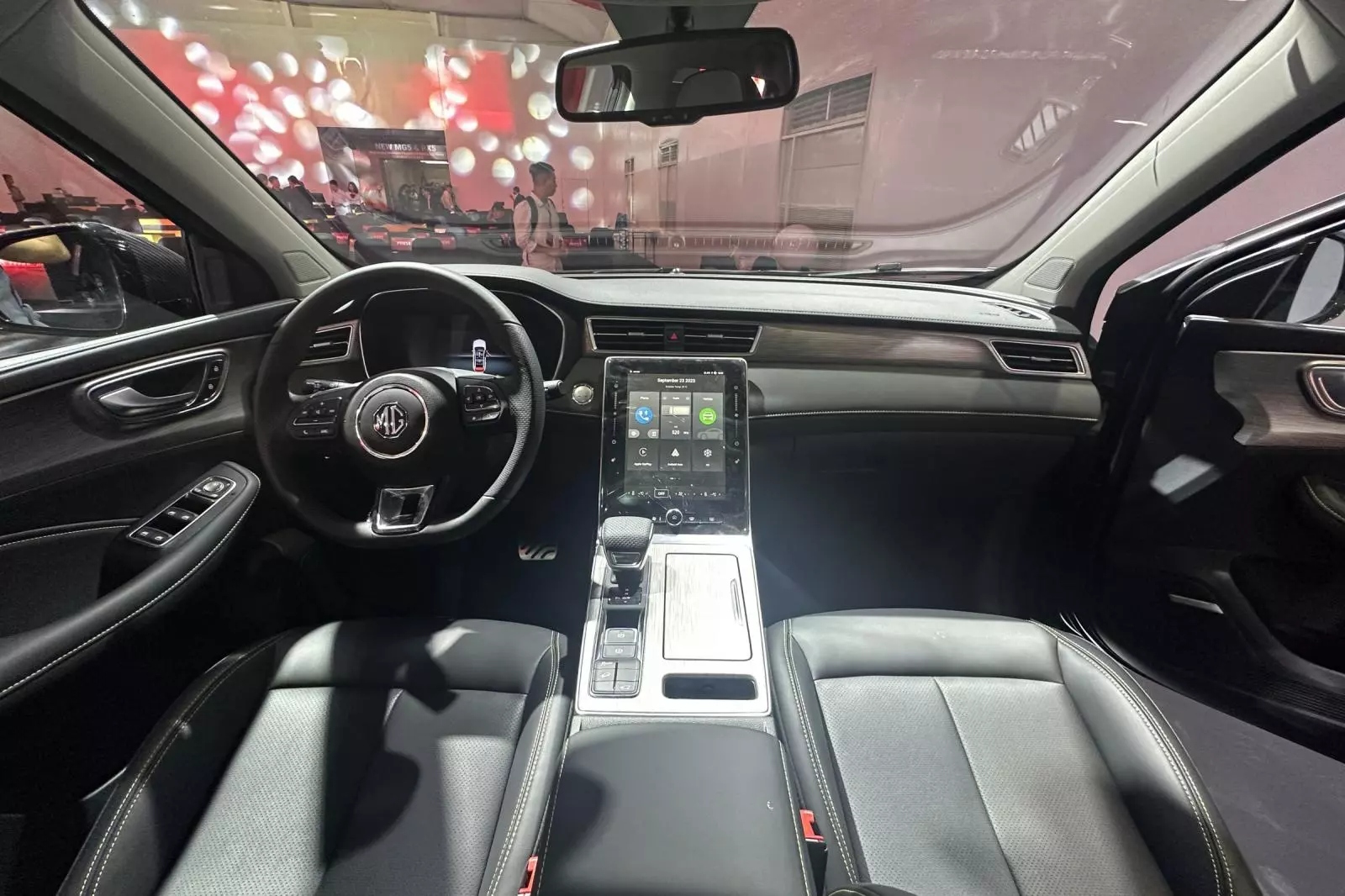 Nội thất xe MG RX5 1