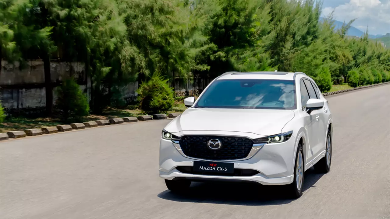 Top 10 xe bán chạy tháng 10: Mazda CX-5 dẫn đầu, Tucson và Santa Fe leo rank sau giảm giá 1
