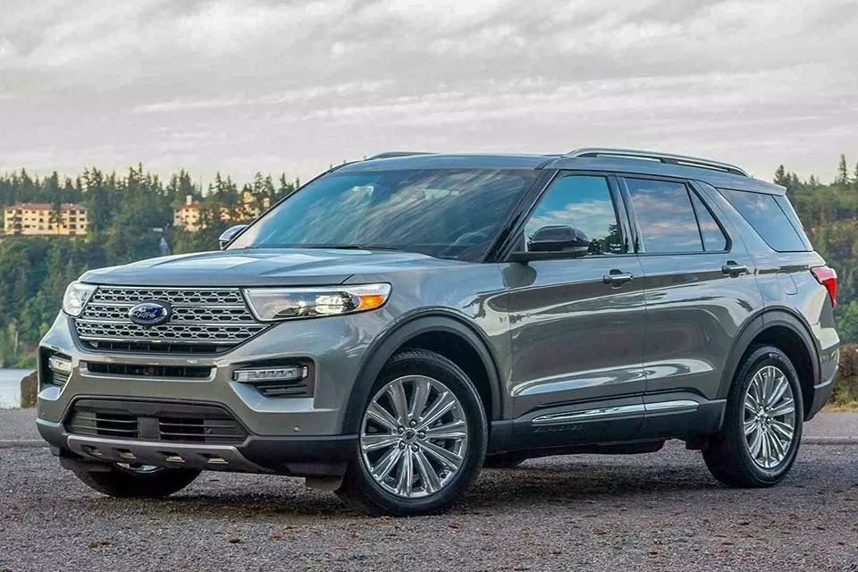 Ford Explorer.