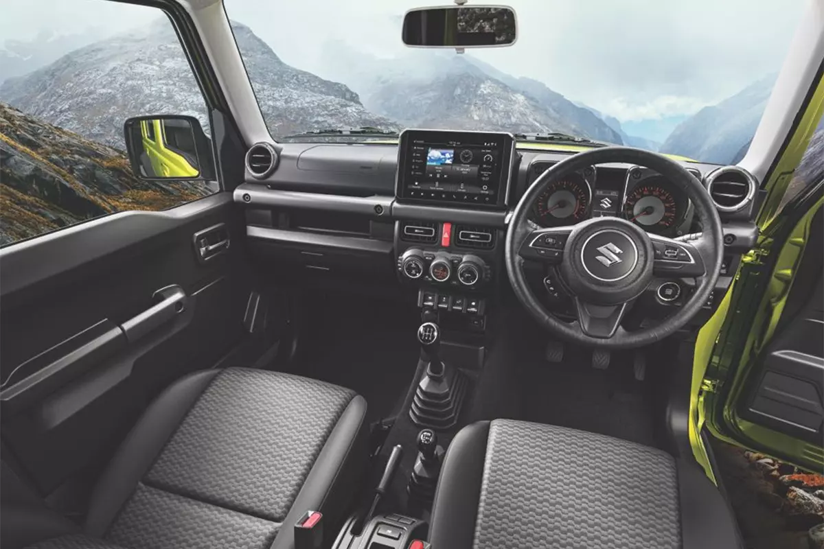 Nội thất Suzuki Jimny 5 đang bán tại Ấn Độ 1