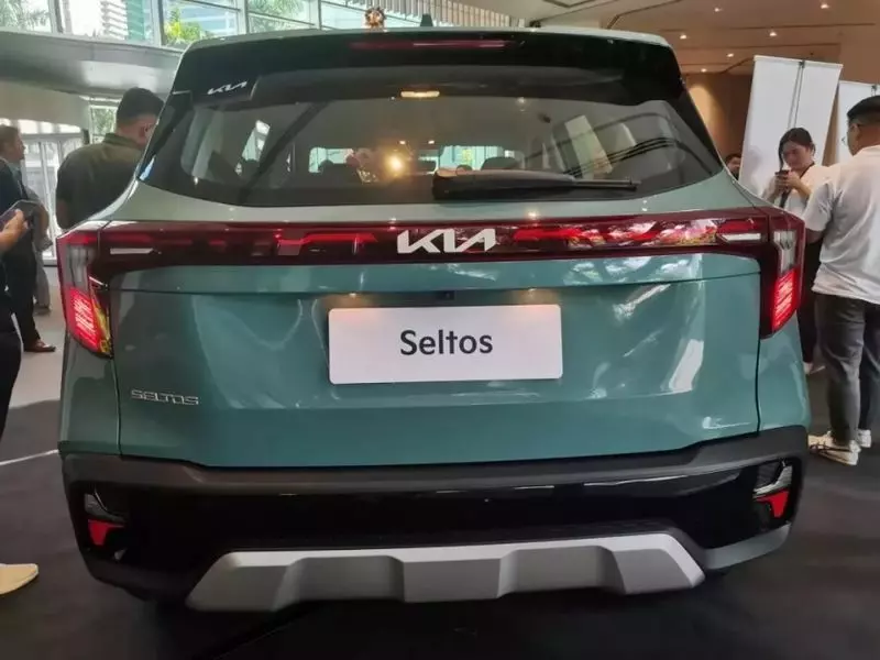 Thiết kế đuôi xe KIA Seltos 2024 1