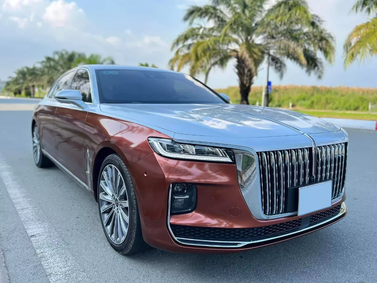 Hongqi H9 2022 chào bán hơn 1,6 tỷ đồng sau 10.000 km lăn bánh.