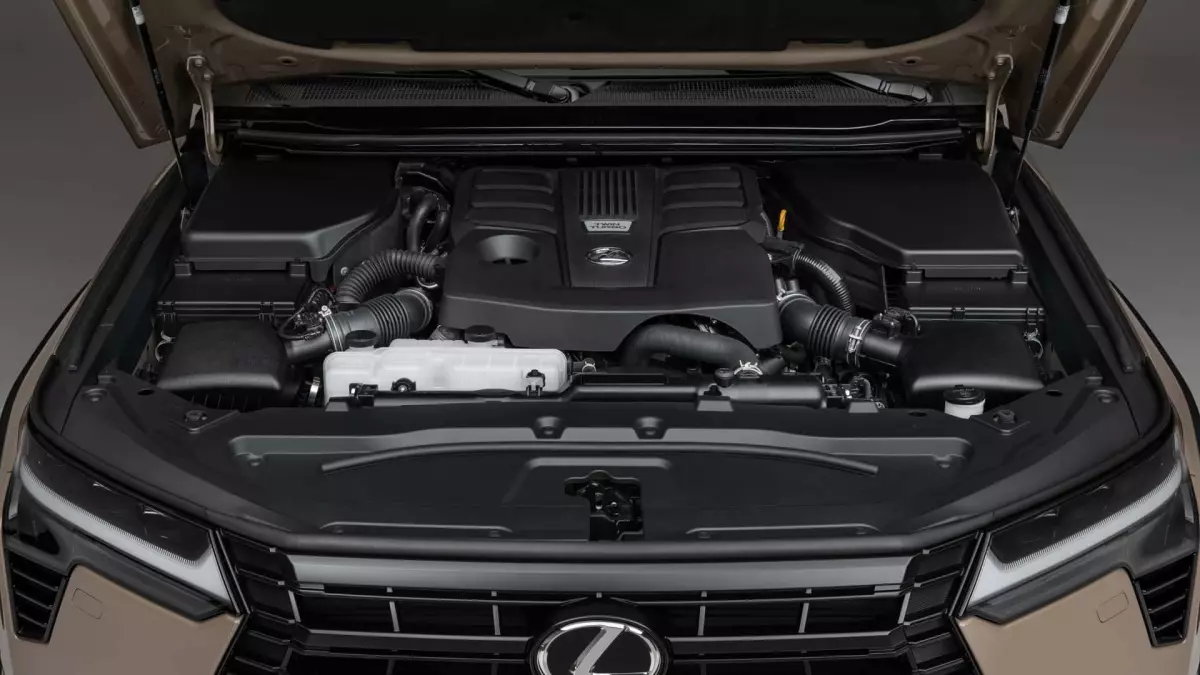 Động cơ Lexus GX 550 .