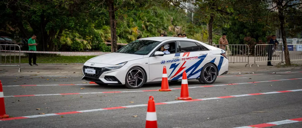 Trải nghiệm Elantra Gymkhana trong sự kiện Hyundai Experience Day 2023 a3