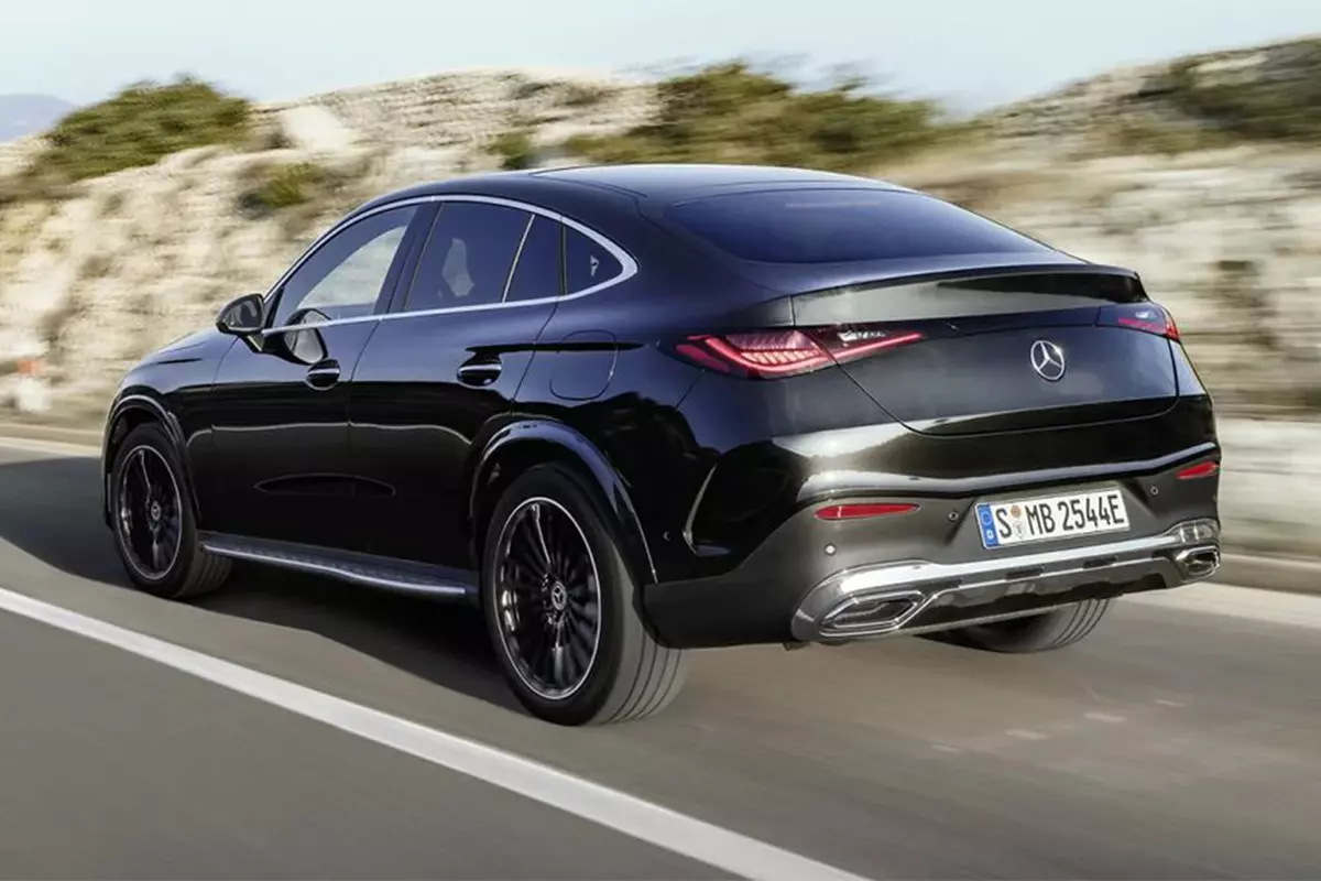 Mercedes-Benz GLC 300 Coupe 2024 có sự nâng cấp đáng kể so với trước đây 1