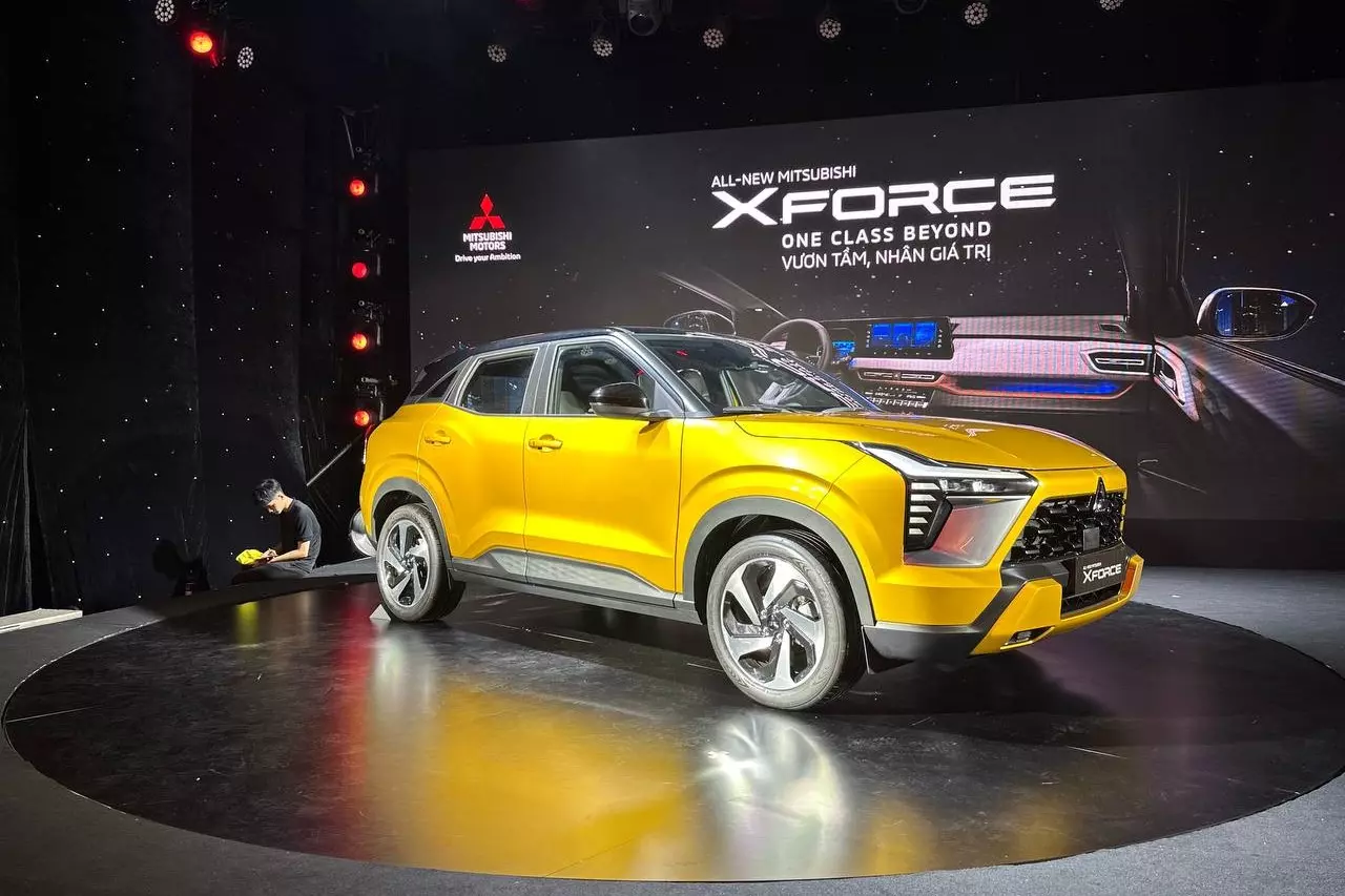 Ngoại thất xe Mitsubishi Xforce Ngoại thất xe Mitsubishi Xforce 1