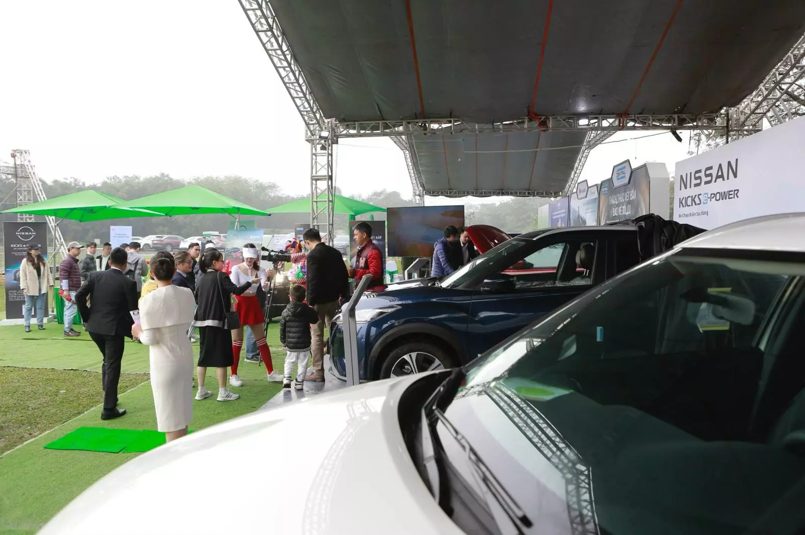 và hòa mình vào không gian chia sẻ, thảo luận về chủ đề điện hoá, qua đó có thể hiểu hơn về các sản phẩm điện hoá và hòa mình vào không gian chia sẻ, thảo luận về chủ đề điện hoá, qua đó có thể hiểu hơn về các sản phẩm điện hoá.