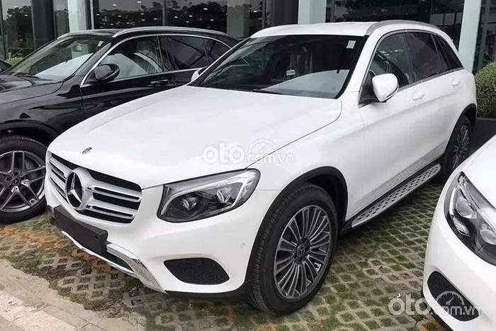Giá xe Mercedes GLC 250  a45