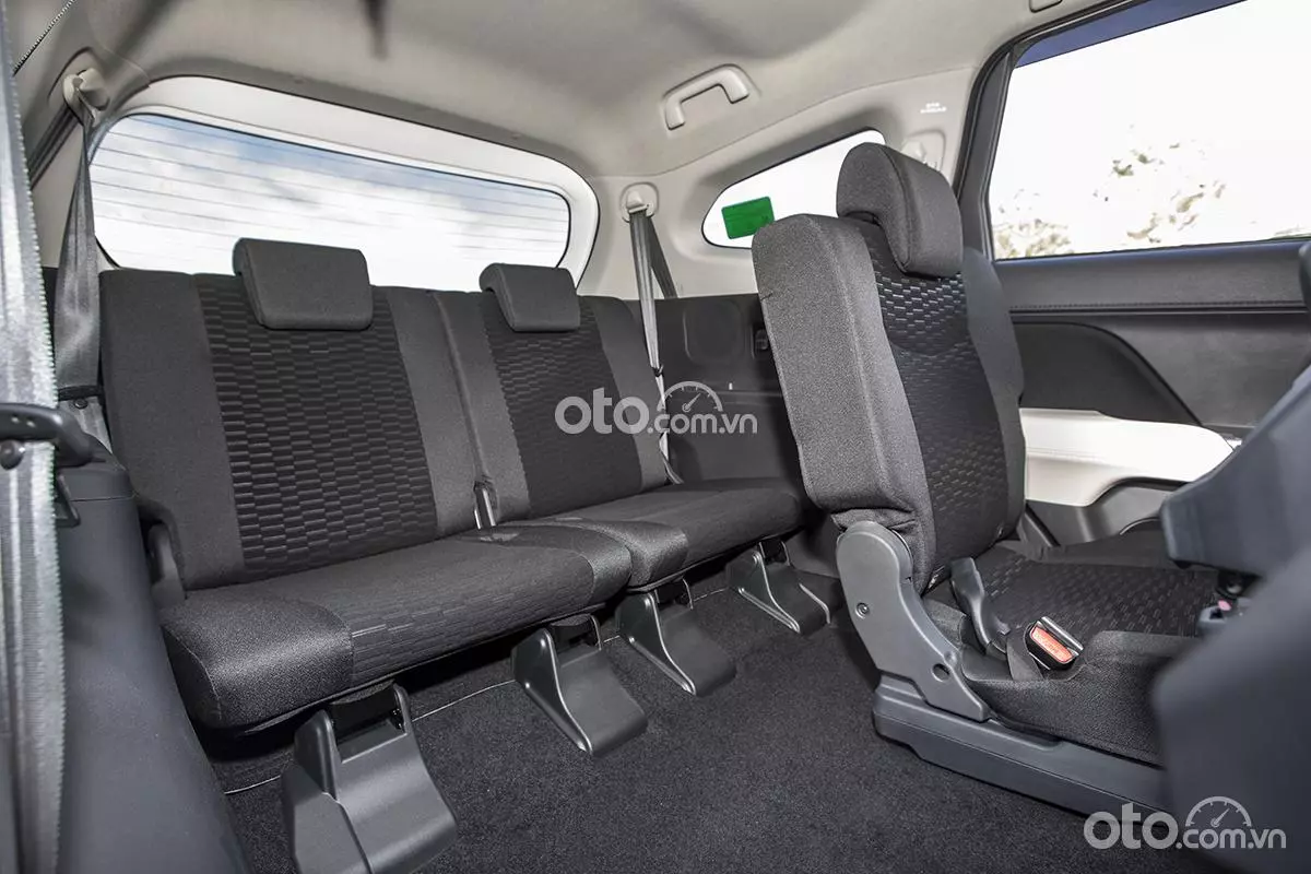 Nội thất xe Toyota Rush 4.