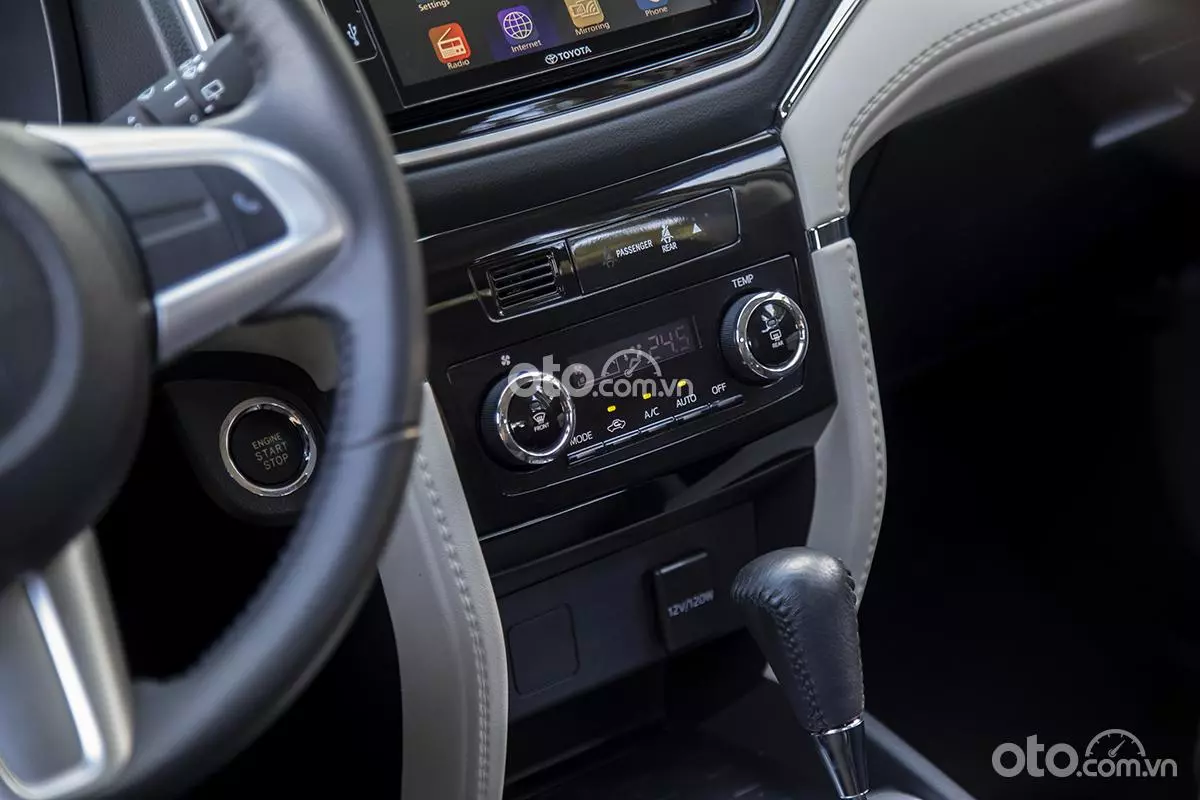 Nội thất xe Toyota Rush 2.