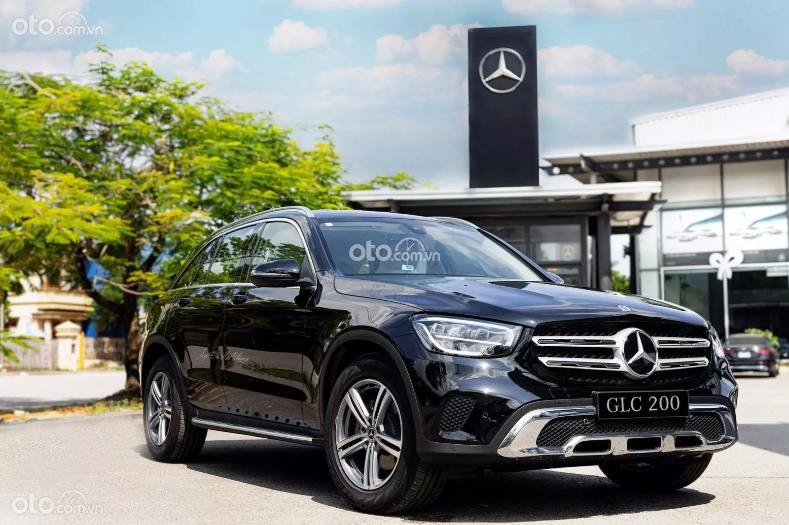 Xe Mercedes-Benz GLC 200 2022 giá bao nhiêu?.