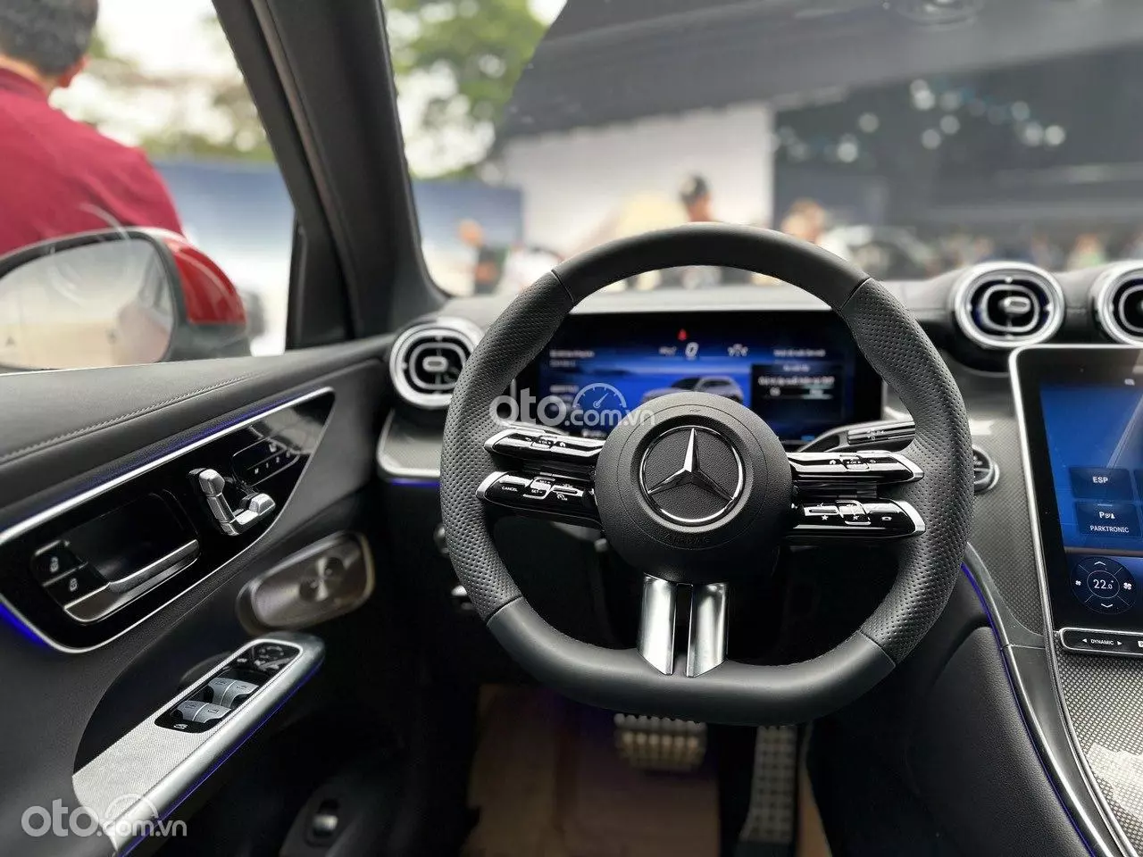 Vô lăng xe Mercedes-Benz GLC 300.