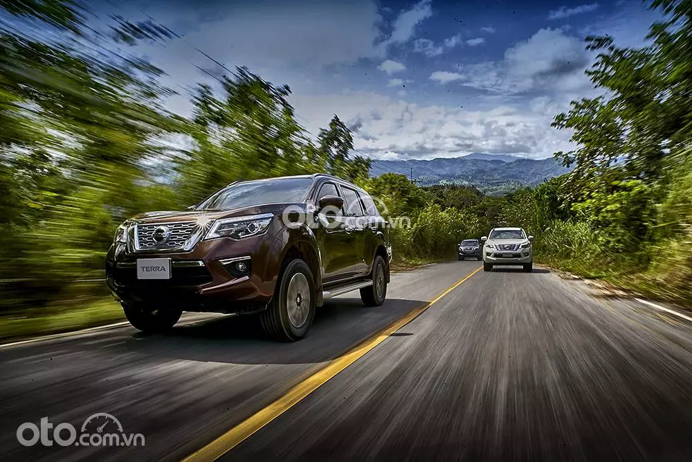 Bảng giá xe Nissan Terra.