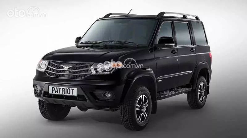 Giá xe UAZ Patriot.