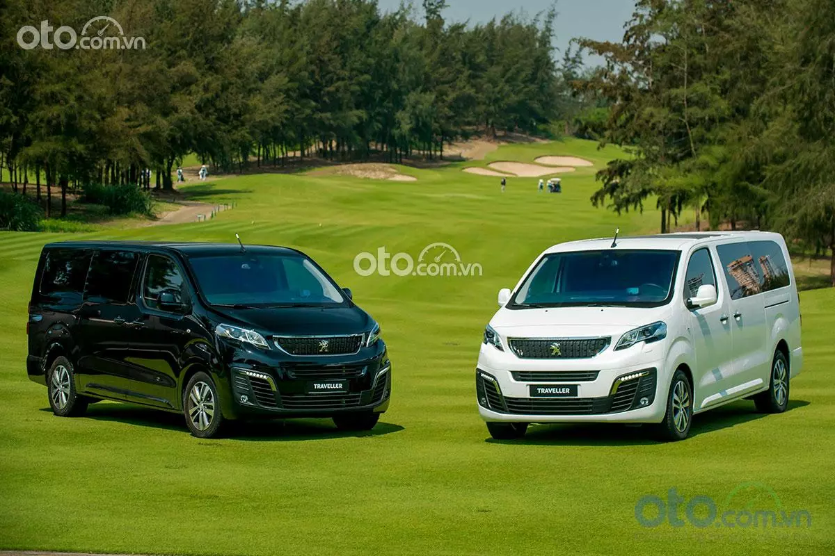 Giá xe Peugeot Traveller 2019 mới nhất