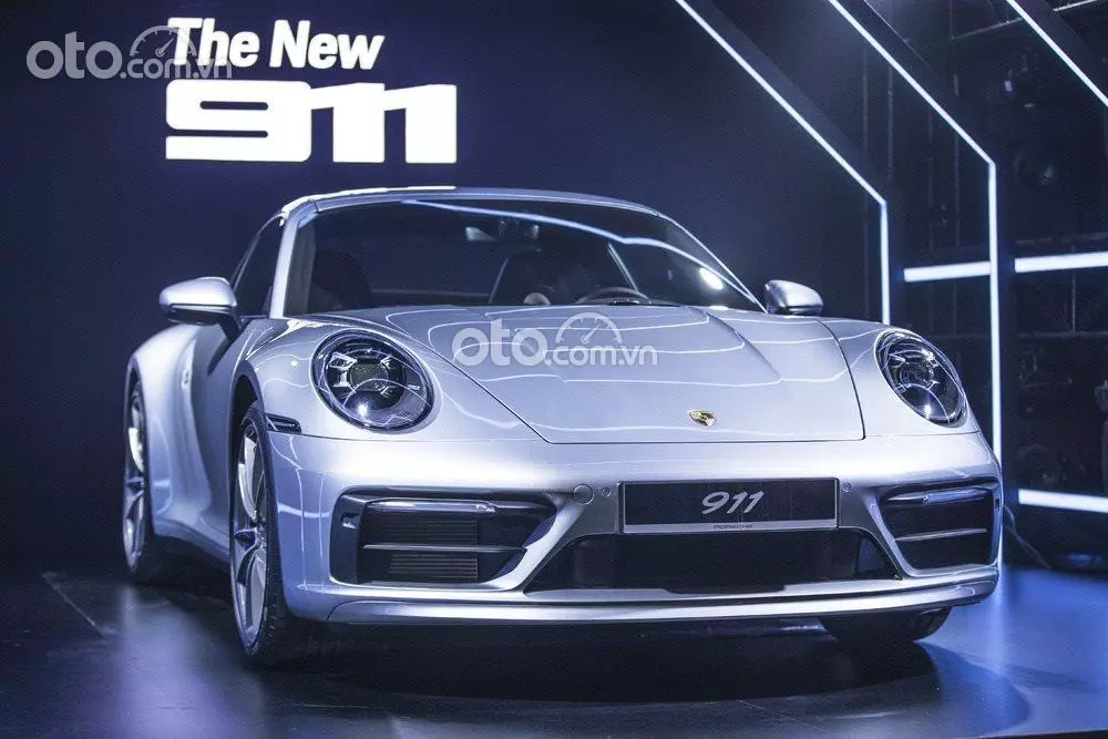 Porsche 911 thế hệ mới vừa ra mắt Việt Nam.