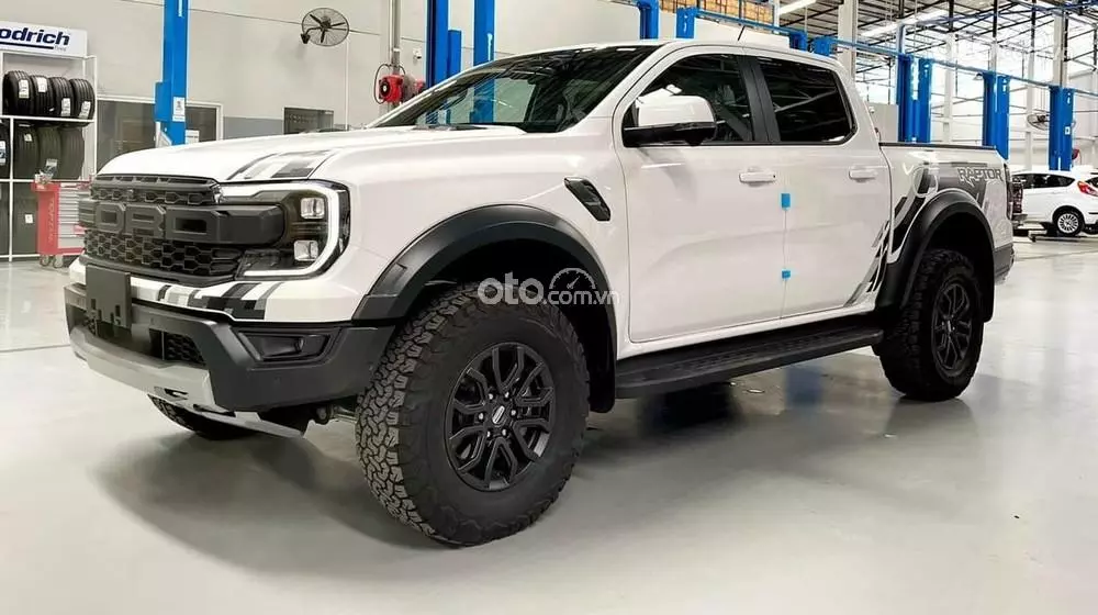 Ford Ranger Raptor 2023 sắp ra mắt Việt Nam.