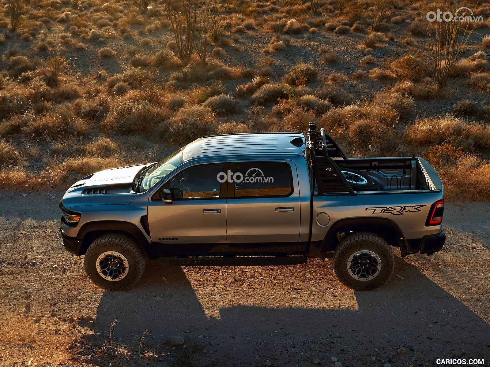 thân xe 1500 TRX 2022.