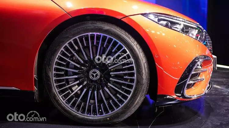 La-zăng xe Mercedes-Benz EQS .
