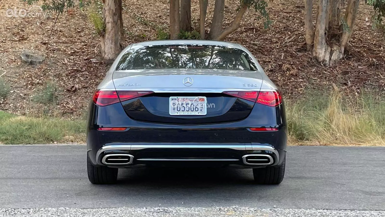 Đuôi xe Mercedes-Maybach S 580.