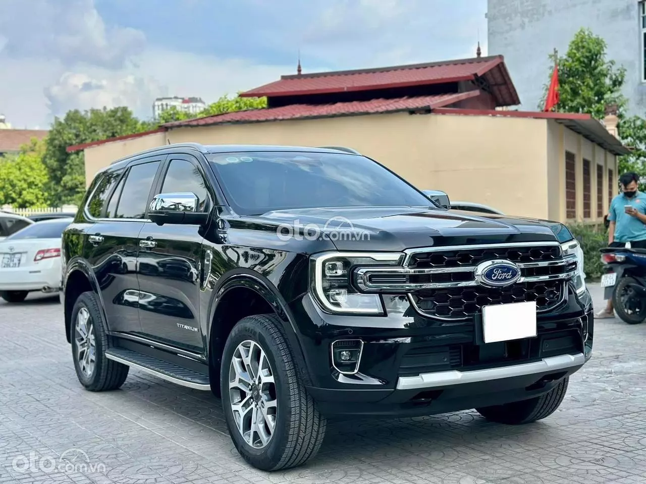 Mua bán Ford Everest Titanium 2.0L AT 4WD 2022 giá 1 tỉ 395 triệu ...