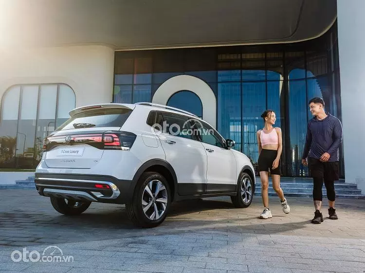 La-zăng 5 chấu phay bóng 2 màu thể thao trên Volkswagen T-Cross 2022.