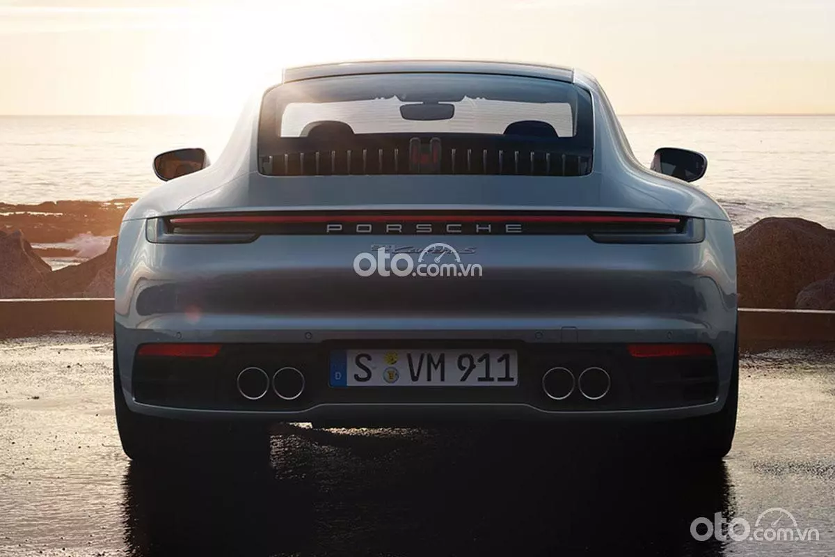 đuôi xe Porsche 911 tại Việt Nam
