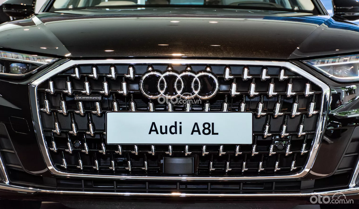 Lưới tản nhiệt xe Audi A8 2022.