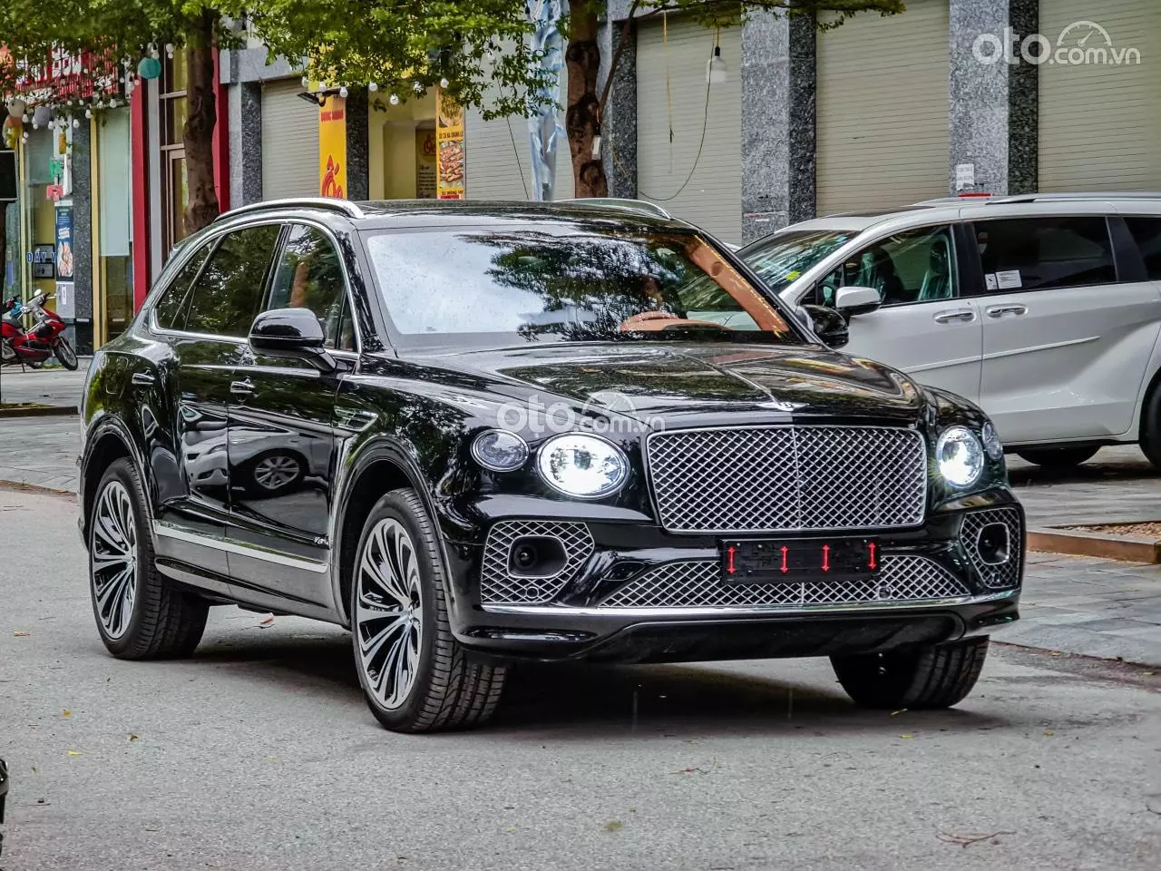 Giá xe Bentley Bentayga mới nhất