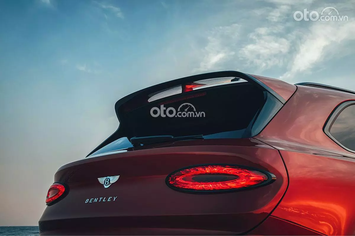 Thiết kế đèn hậu của Bentley Bentayga.