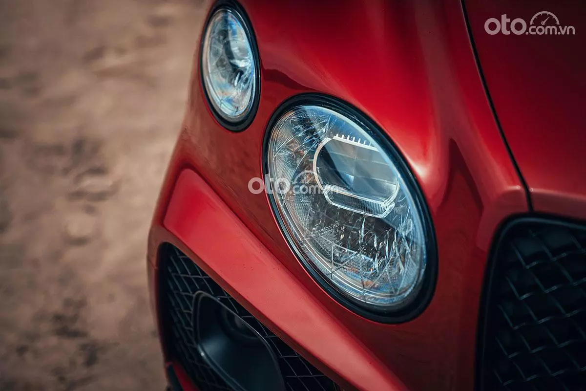 Thiết kế đèn pha của Bentley Bentayga.